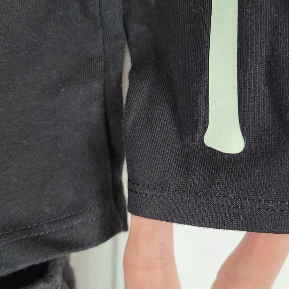 Garanimals black glow in the dark skeleton tee shirt sweatpants 6-9 months - Picture 10 of 11